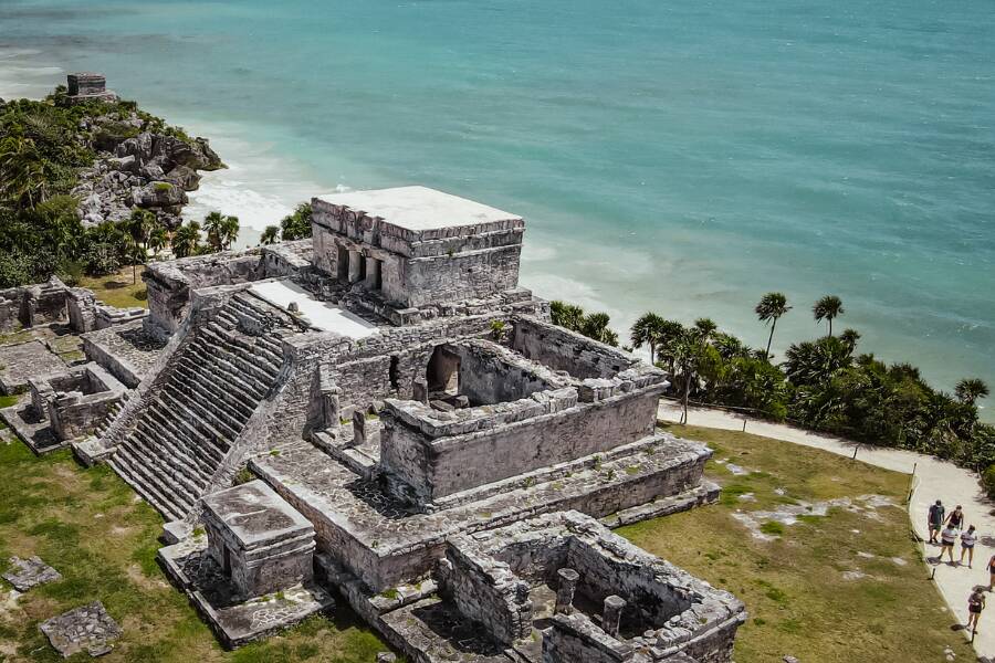 Le rovine Maya di Tulum affacciate sul Mar dei Caraibi