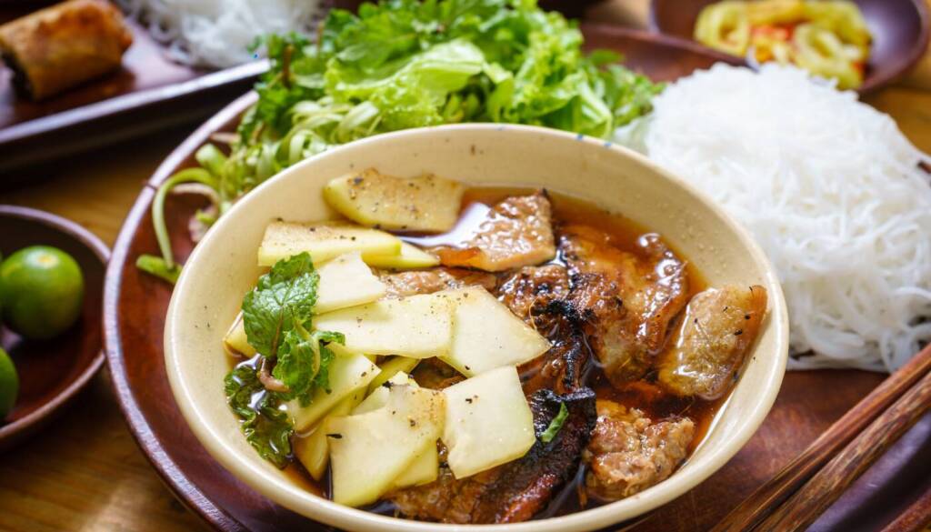 Cosa vedere in Vietnam, provare il Bun Cha